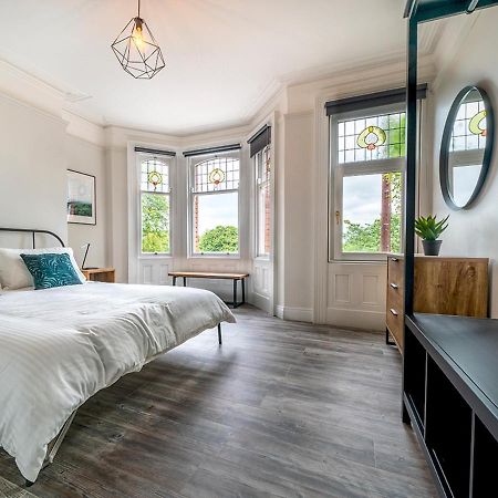 Pass The Keys Beautiful 4Br Restored Red Brick Cafes And Park Belfast Eksteriør billede