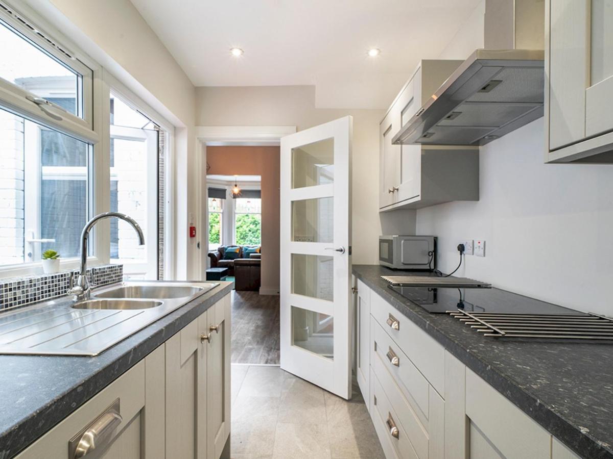 Pass The Keys Beautiful 4Br Restored Red Brick Cafes And Park Belfast Eksteriør billede